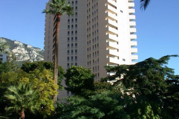 ONE BEDROOM FOR RENT - MIRABEAU - SEA VIEW