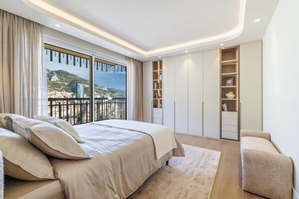 3-ROOM APARTMENT – MILLEFIORI – FULLY RENOVATED – SEA VIEW