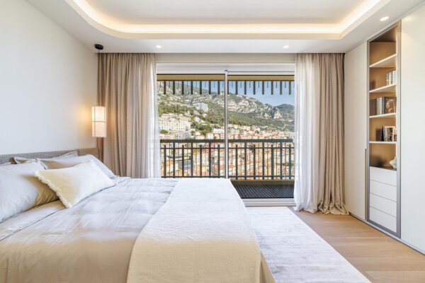 3-ROOM APARTMENT – MILLEFIORI – FULLY RENOVATED – SEA VIEW