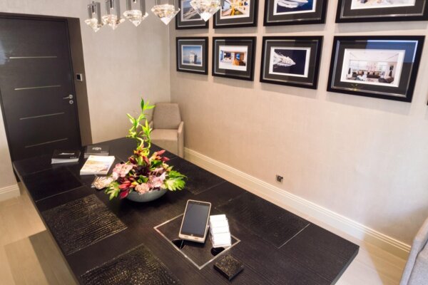 BUREAU - QUARTIER CONDAMINE - VILLA MIGNON