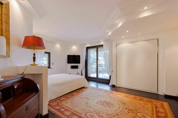 SPAZIOSO 5 CAMERE - PARC SAINT ROMAN - VISTA MARE