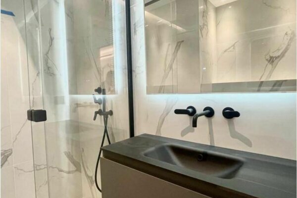 Splendido 2/3 stanze - Grande Grande - Ristrutturato - Uso misto