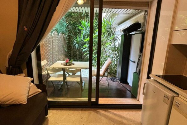 Studio entièrement rénové et meublé - Beverly Palace - Jardin privatif clôturé