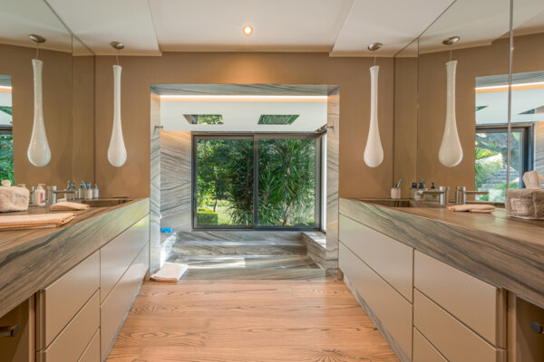 ÈZE - VILLA CONTEMPORAINE D'EXCEPTION AUX PORTES DE MONACO